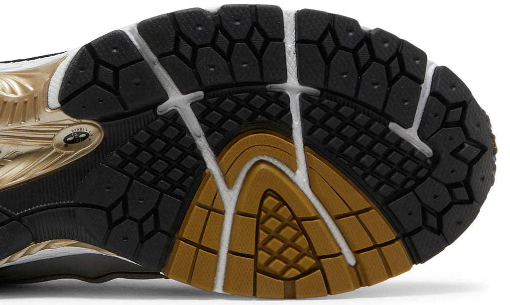 New Balance 1906R Blanc Noir Doré