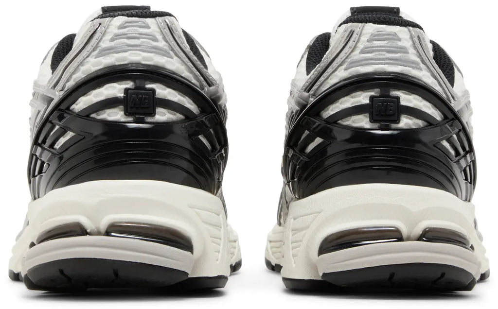 New Balance 1906R Crème Noir