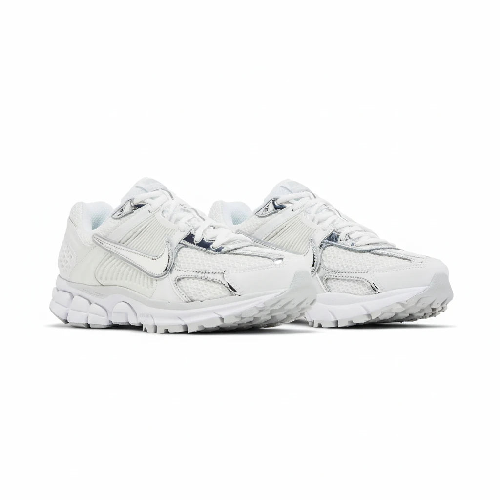 Nike Zoom Vomero 5 Blanc / Gris Métallique - Sneakaddixct