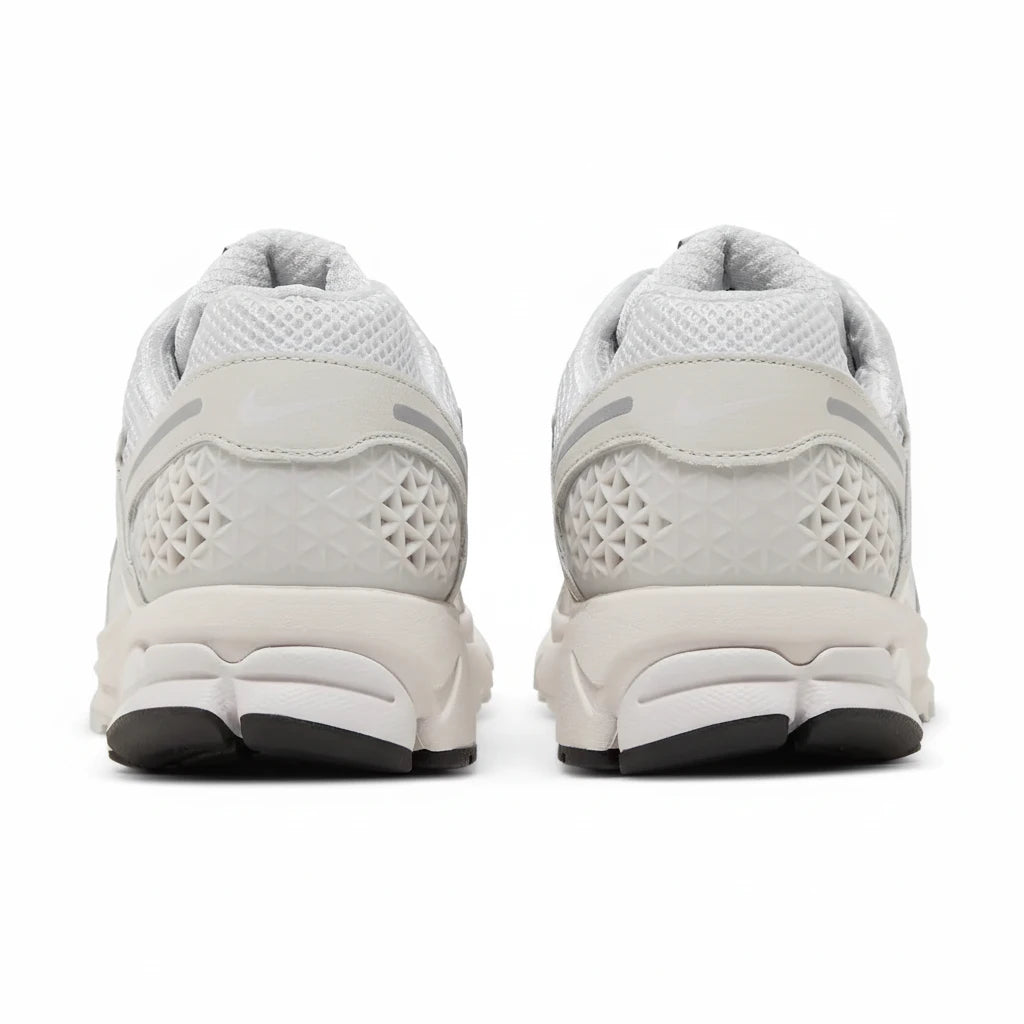 Nike Zoom Vomero 5 Blanc - Sneakaddixct